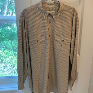 Orvis Mens long sleeve light weight shirt, button breast pockets. Size XL